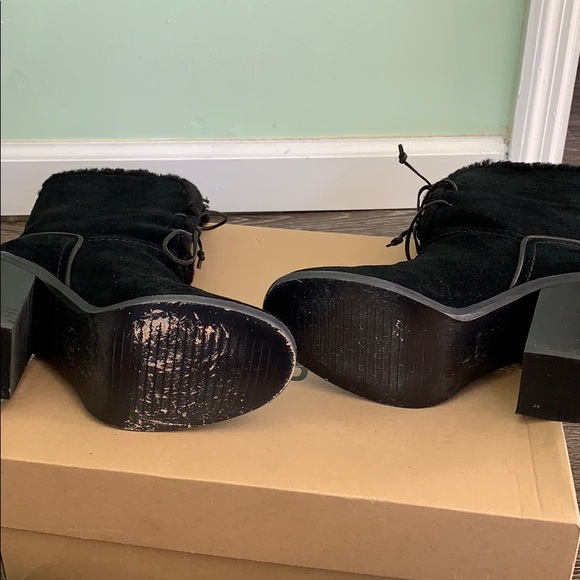 UGG boots - Picture 6 of 9